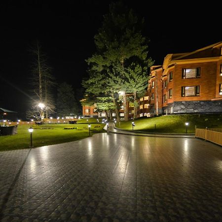 Royal Hillton Pahalgam Hotel Exterior photo