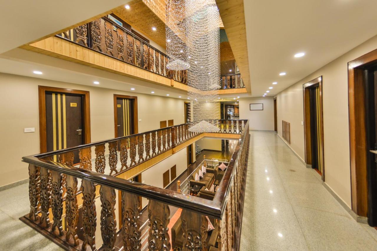 Royal Hillton Pahalgam Hotel Exterior photo
